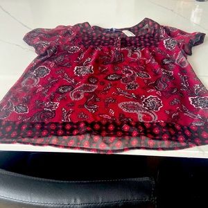 Lovely sheer short sleeve blouse by Reitmans Brand New Never worn